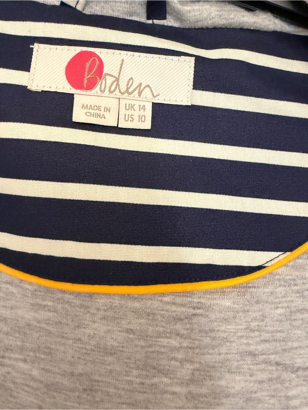 Boden Riley Waterproof Jacket - Picture 11 of 12